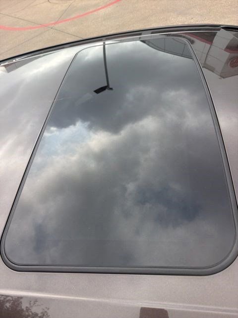 Used 2019 Toyota Avalon XLE w/ Moonroof Package FWD image 6