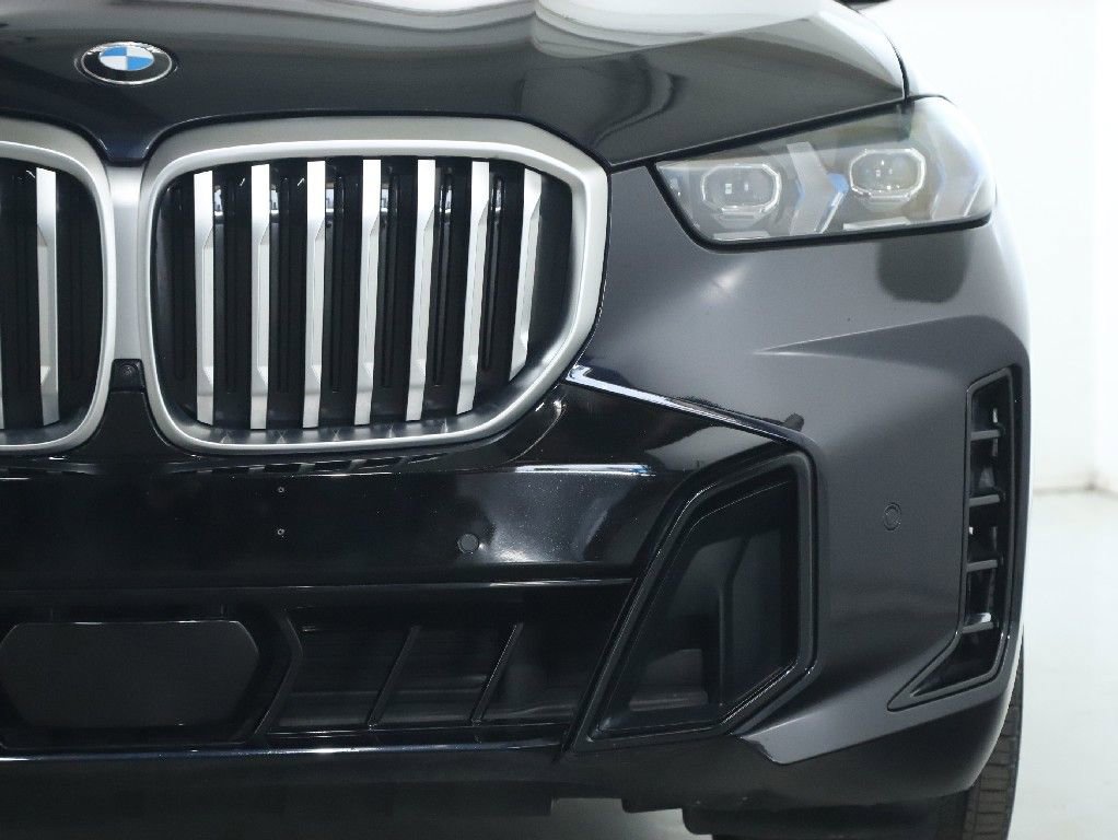 Used 2024 BMW X5 xDrive40i w/ M Sport Package AWD/4WD image 43