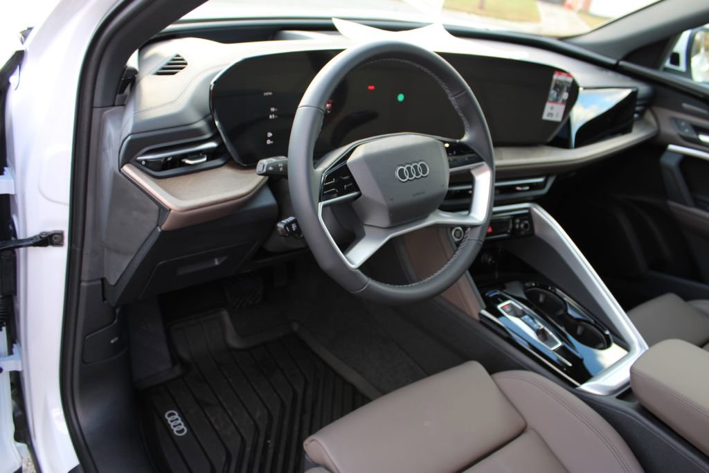 New 2025 Audi Q5 Premium Plus image 43