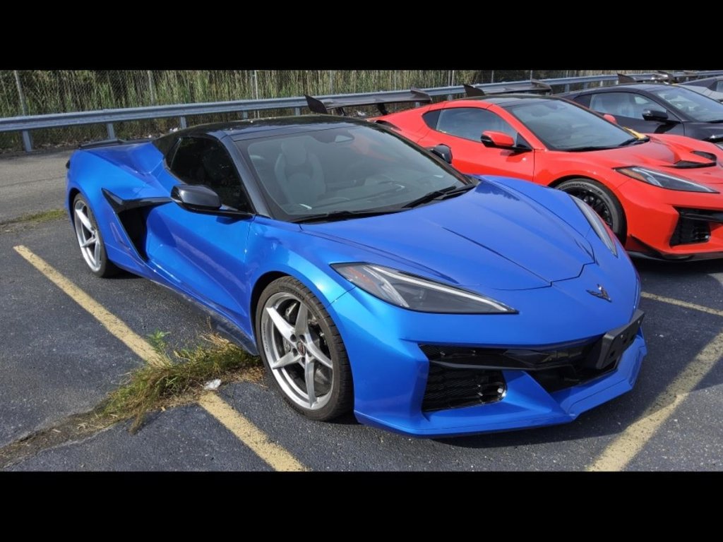 Used 2024 Chevrolet Corvette E-Ray w/ ZER Performance Package AWD/4WD image 2