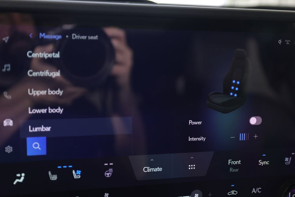 Used 2026 Lexus GX 550 w/ Accessory Package (31) AWD/4WD image 36
