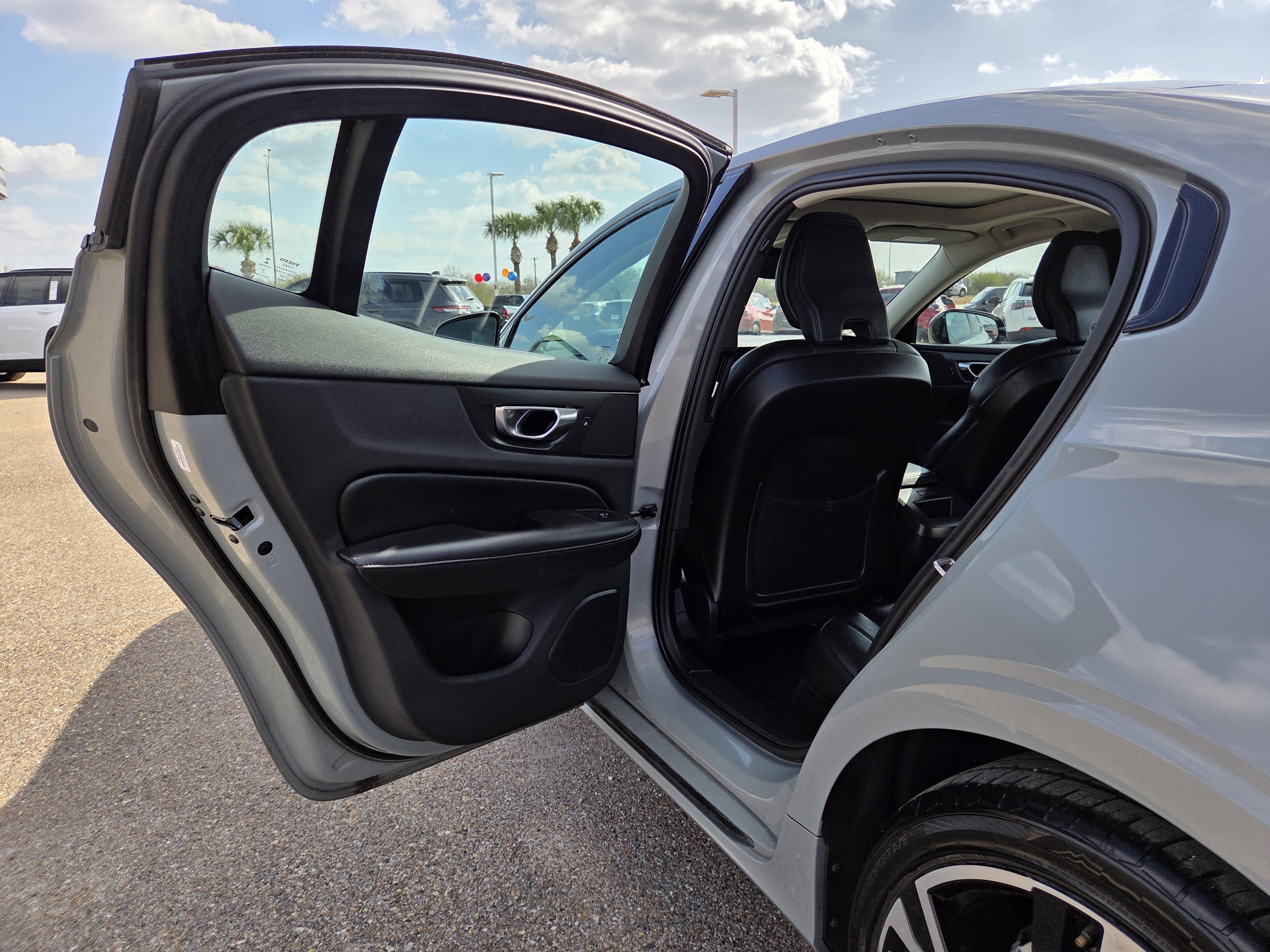 Used 2024 Volvo S60 B5 Plus image 13