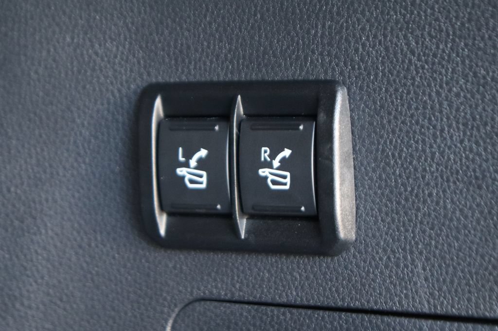 Used 2024 Toyota Sequoia Capstone AWD/4WD image 12