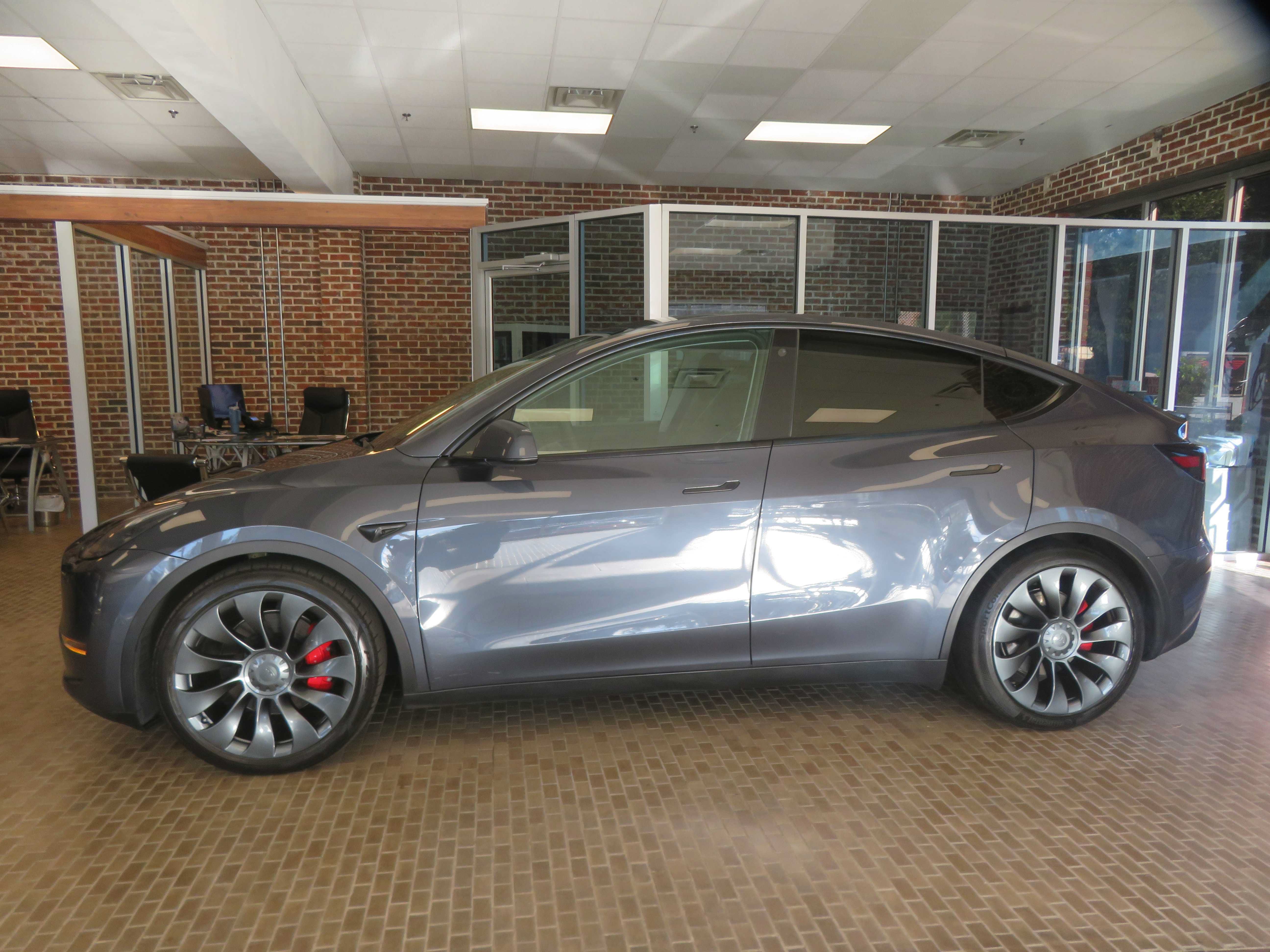 Used 2022 Tesla Model Y Performance AWD/4WD image 72