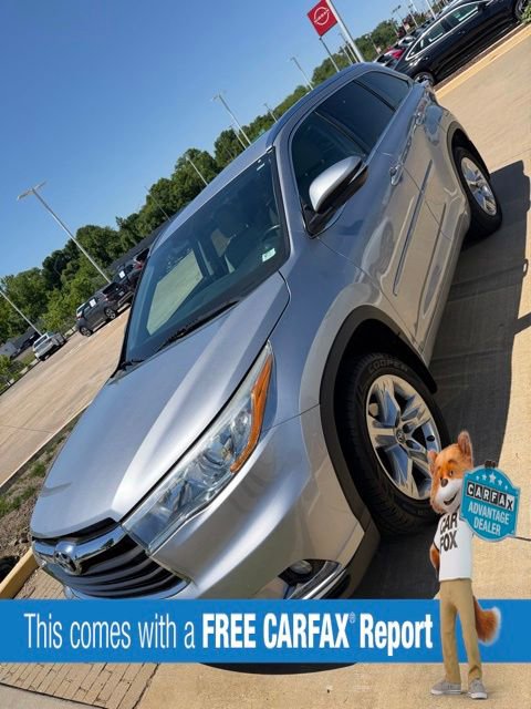 Used 2016 Toyota Highlander Limited AWD/4WD image 2