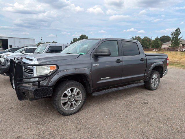 Used 2017 Toyota Tundra SR5 AWD/4WD image 1