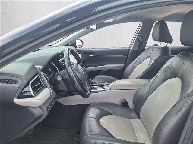 Used 2020 Toyota Camry XLE FWD image 10