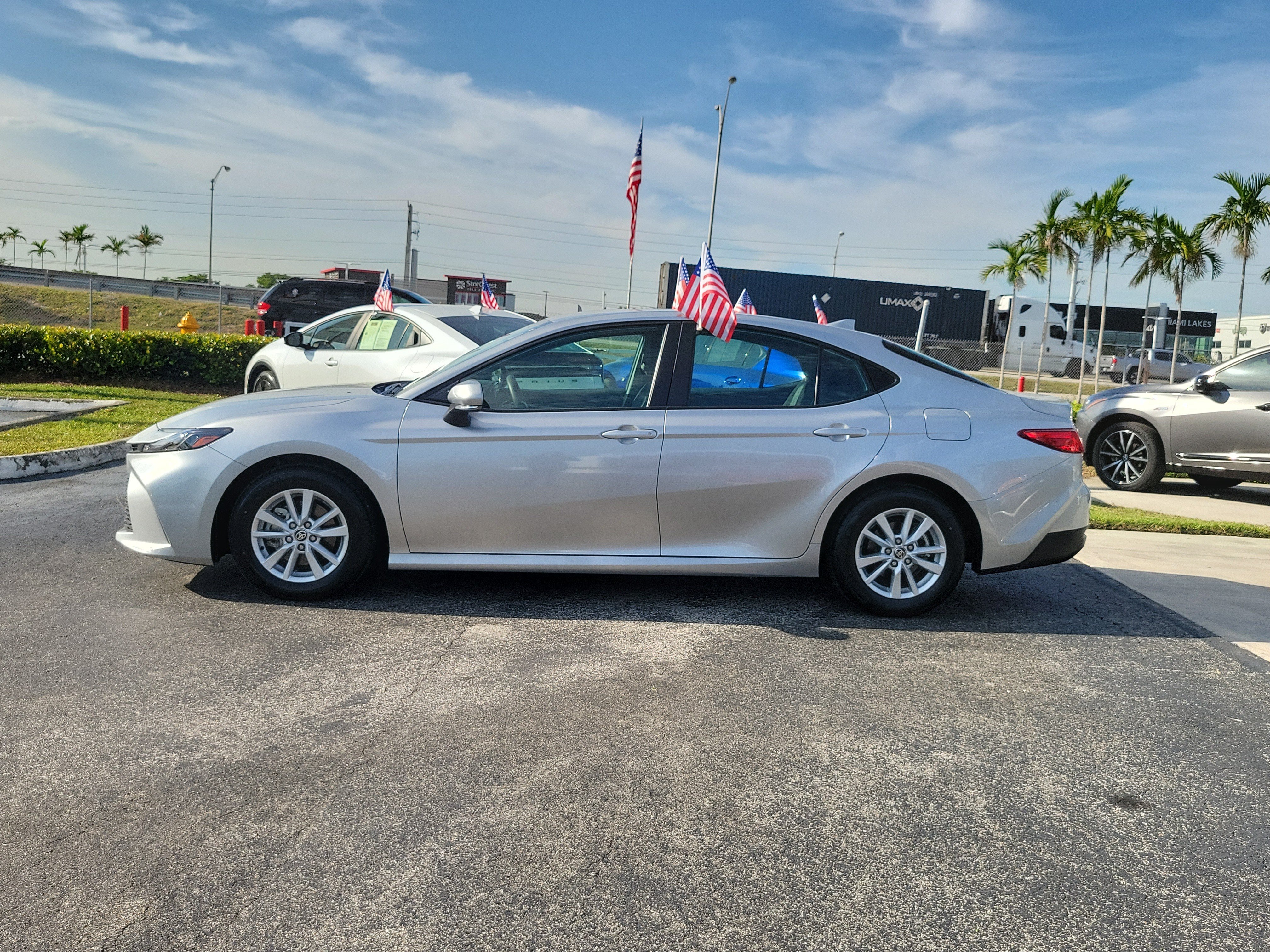 Used 2026 Toyota Camry LE FWD image 7