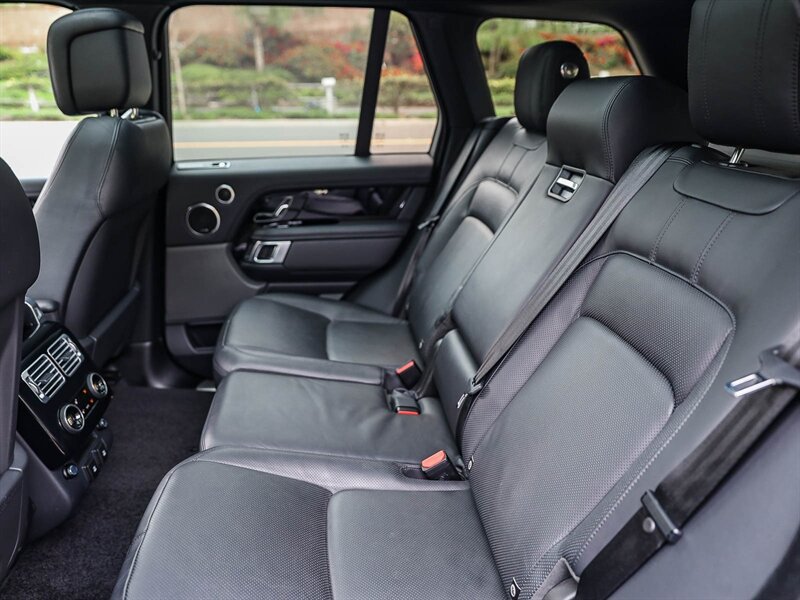Used 2020 Land Rover Range Rover HSE AWD/4WD image 24