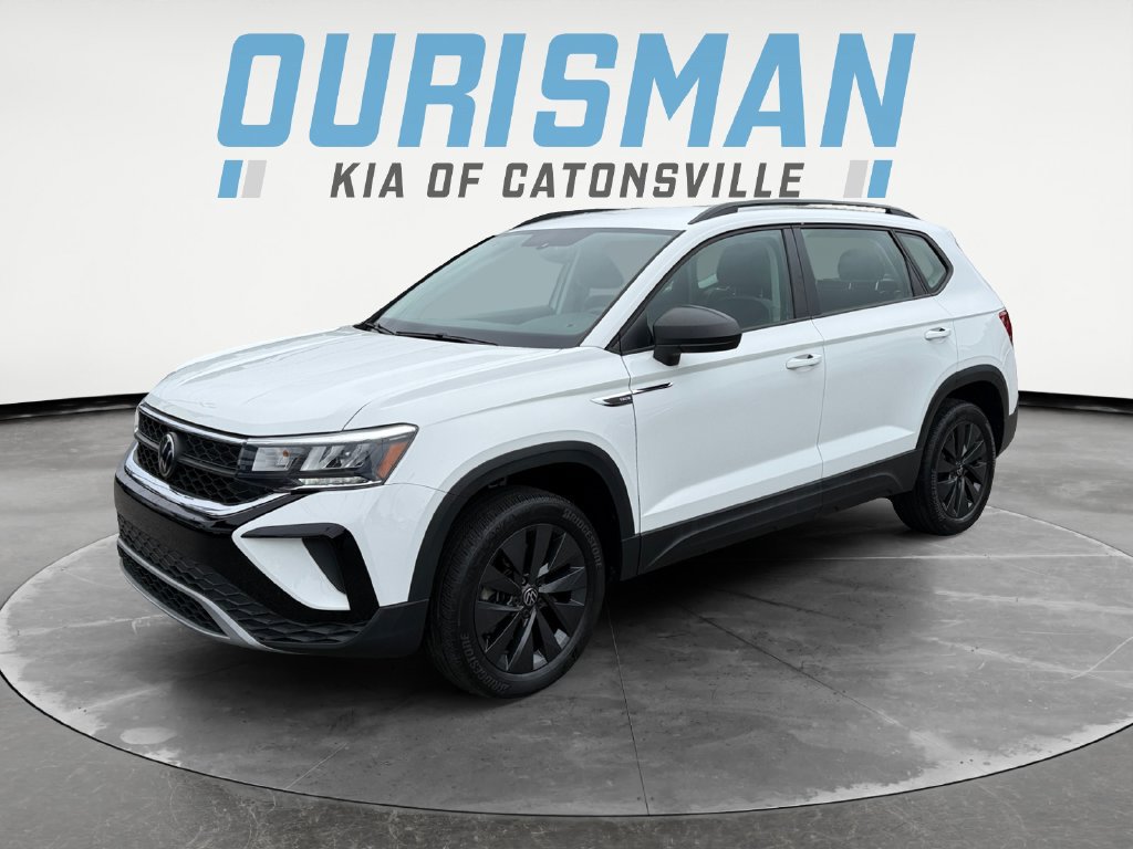 Used 2023 Volkswagen Taos S FWD image 2