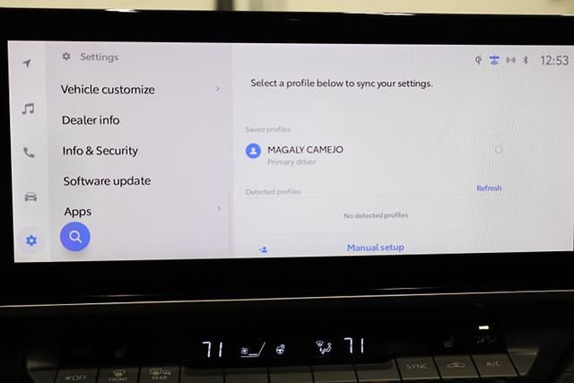 Used 2025 Toyota Camry XLE image 41