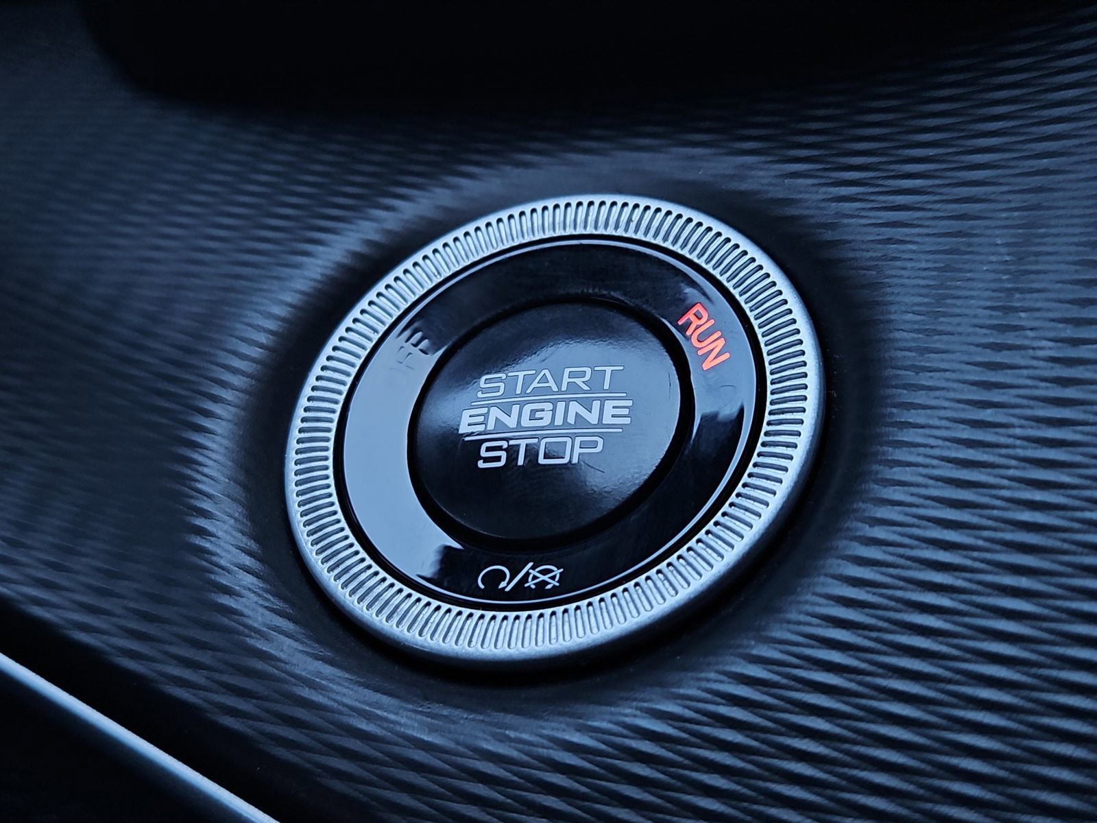 Used 2025 Jeep Grand Cherokee L Laredo w/ Luxury Tech Group I image 27