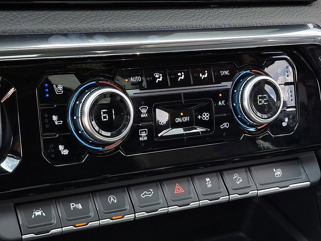 Used 2024 GMC Sierra 1500 Denali w/ Denali Reserve Package image 16