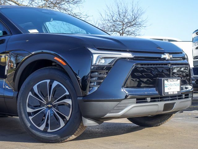 New 2026 Chevrolet Blazer EV LT AWD/4WD image 3