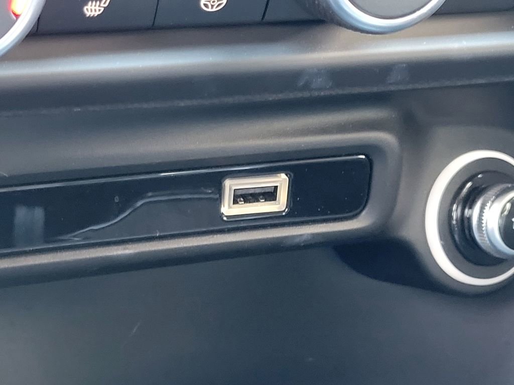 Used 2024 Alfa Romeo Giulia Sprint image 15