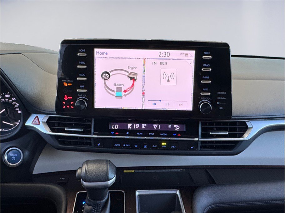 Used 2021 Toyota Sienna XLE w/ XLE Plus Package FWD image 11