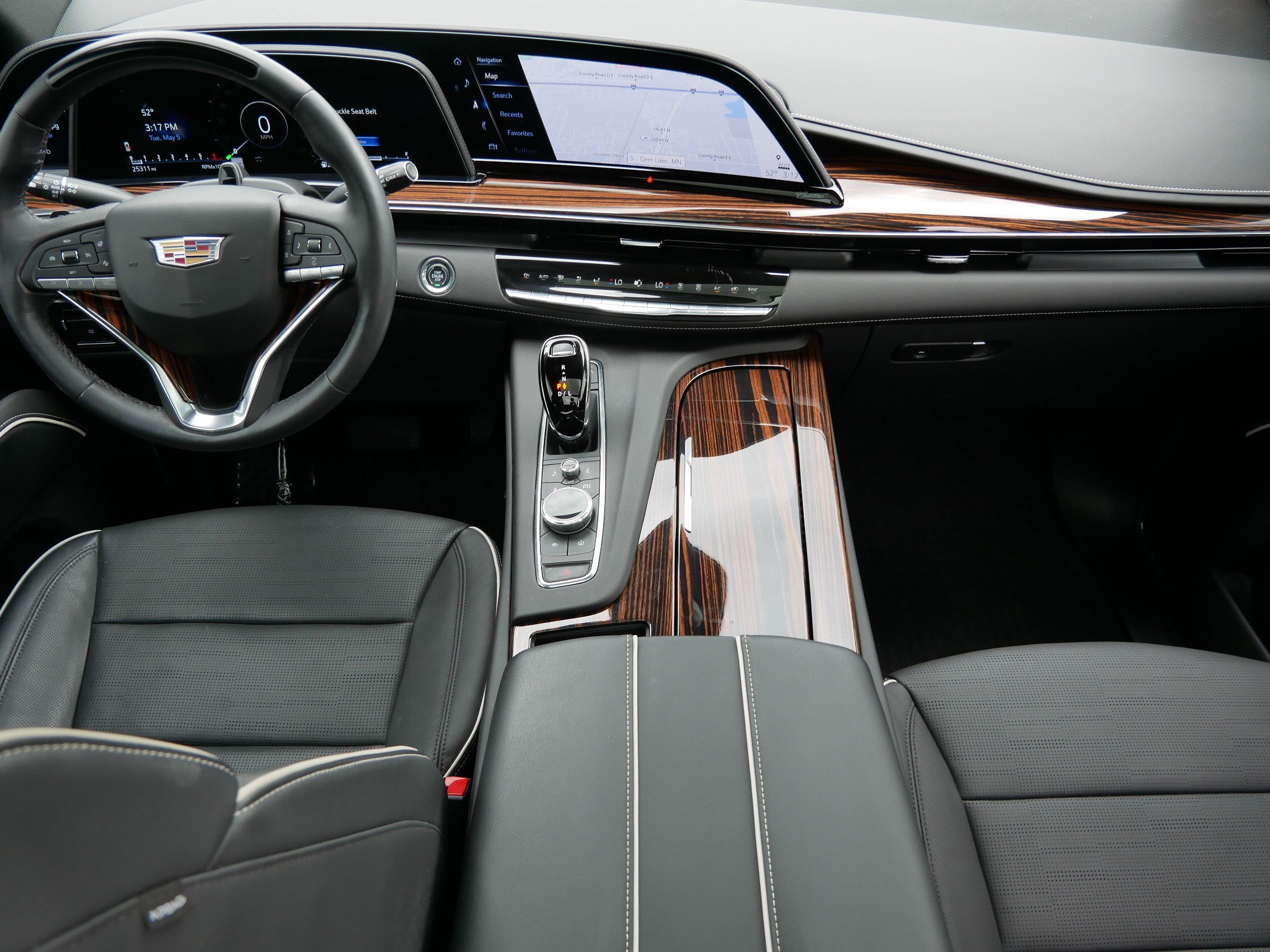 Certified 2023 Cadillac Escalade Premium Luxury w/ Performance Package AWD/4WD image 10