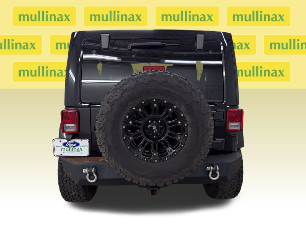 Used 2015 Jeep Wrangler Unlimited Sahara AWD/4WD image 6