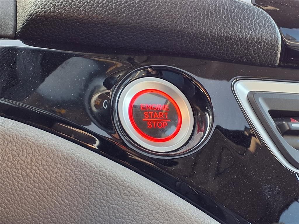 Used 2017 Honda Pilot Touring image 27