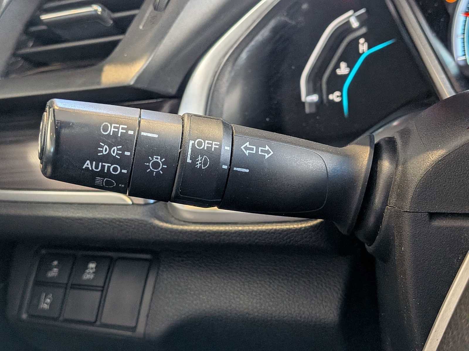 Used 2019 Honda Civic EX image 27