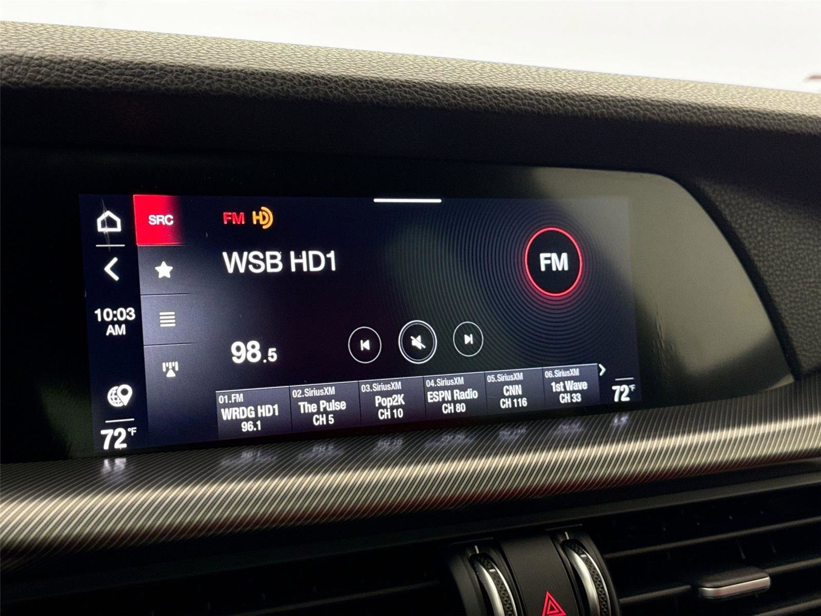 Used 2024 Alfa Romeo Stelvio Veloce image 25