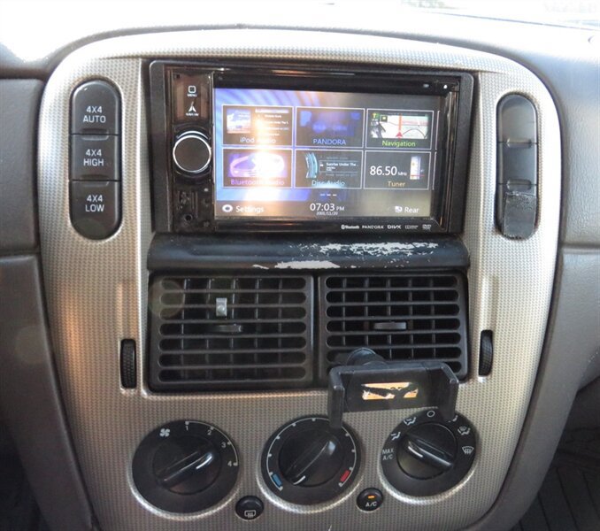 Used 2003 Ford Explorer XLT AWD/4WD image 10