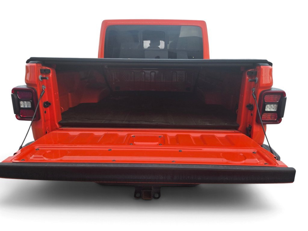Used 2020 Jeep Gladiator Overland AWD/4WD image 5