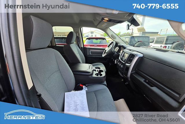 Used 2024 RAM 1500 Classic SLT AWD/4WD image 21