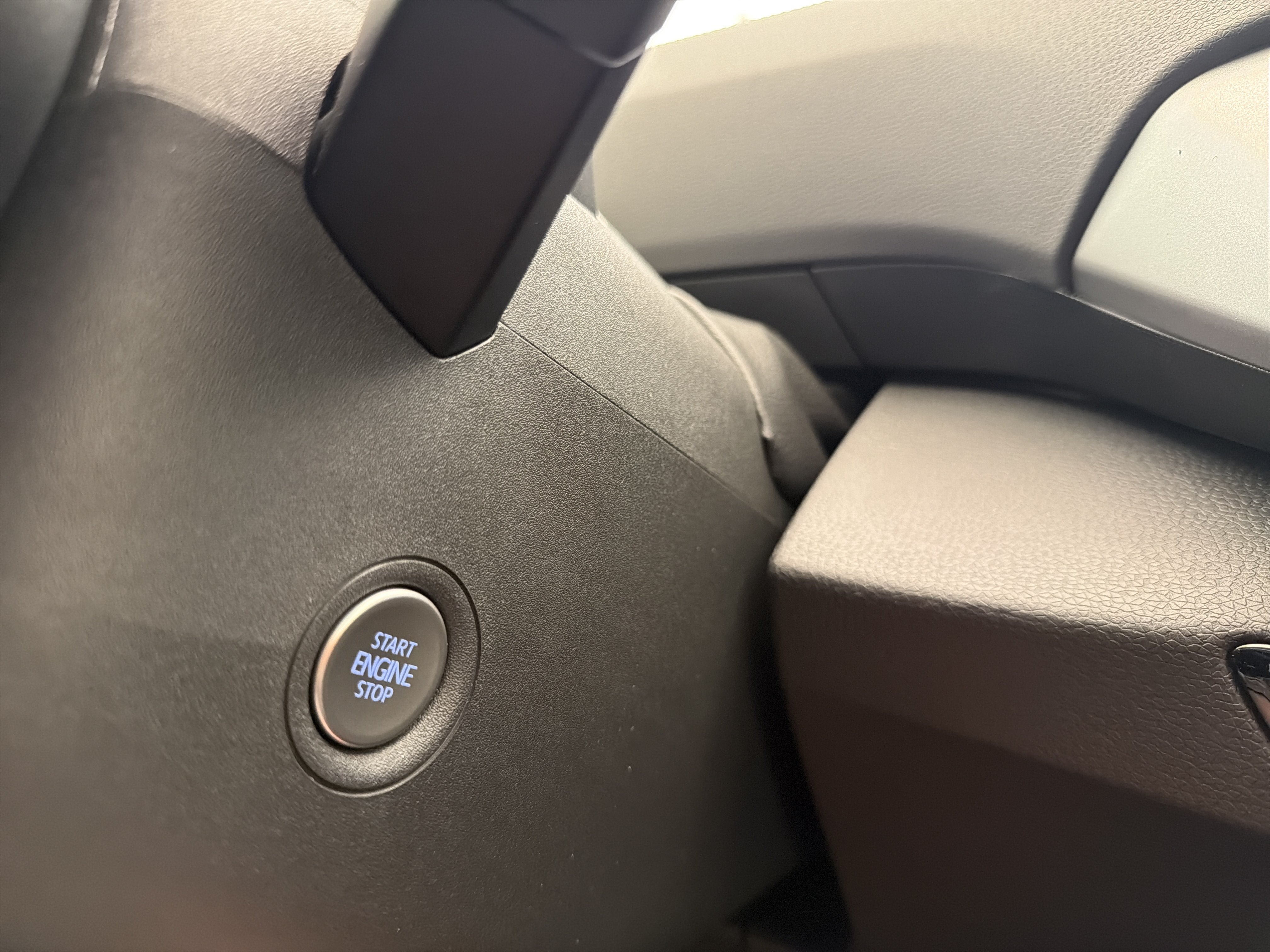 New 2026 Volkswagen ID.4 Pro AWD/4WD image 16