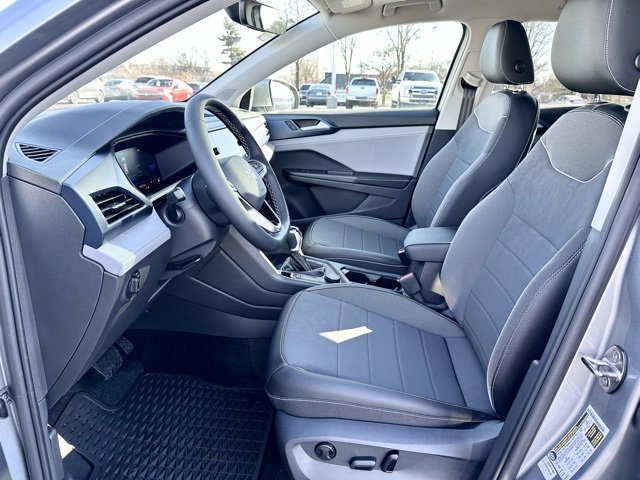 New 2024 Volkswagen Taos SE image 10