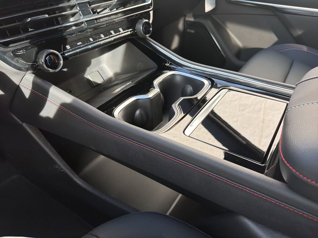 New 2026 Chevrolet Traverse Z71 w/ Enhanced Driving Package image 17