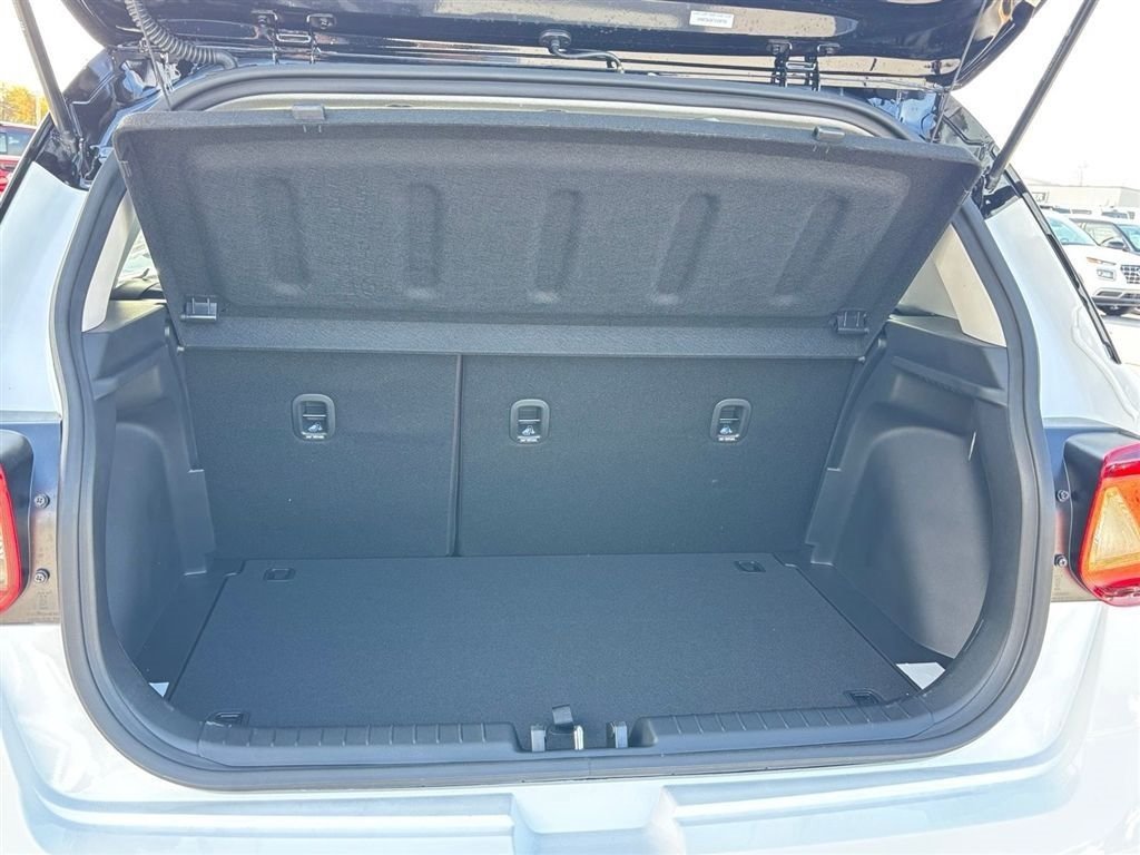 New 2026 Hyundai Venue SEL FWD image 15