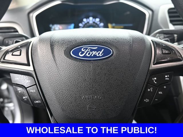 Used 2020 Ford Fusion SE image 9