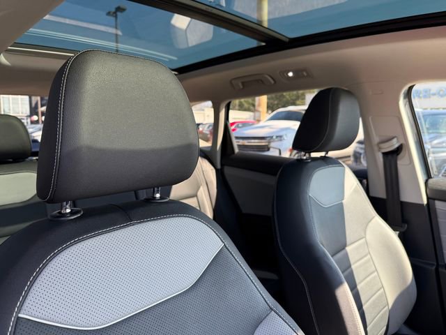 Certified 2024 Volkswagen Taos SEL image 24