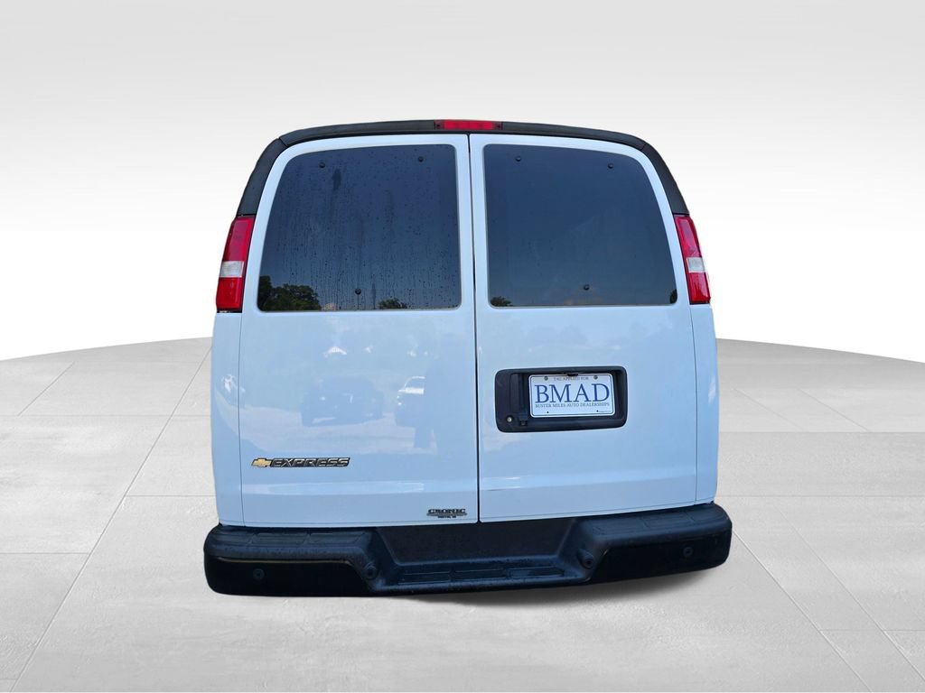 Used 2022 Chevrolet Express 3500 LS RWD image 12