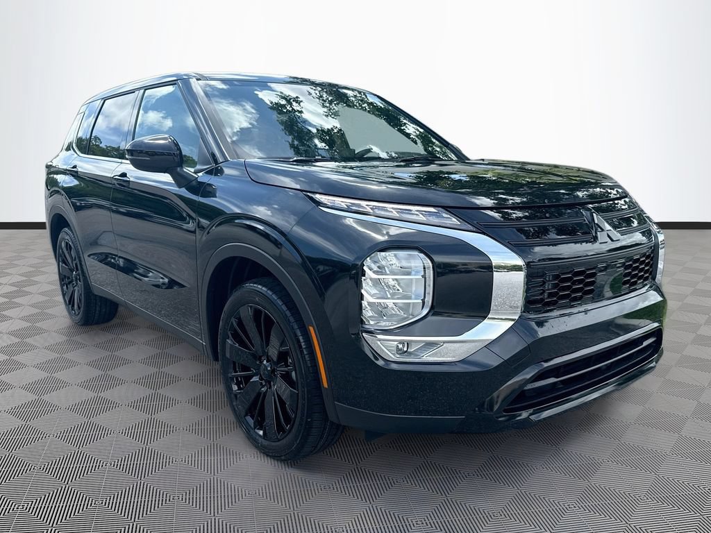 New 2026 Mitsubishi Outlander LE FWD image 3