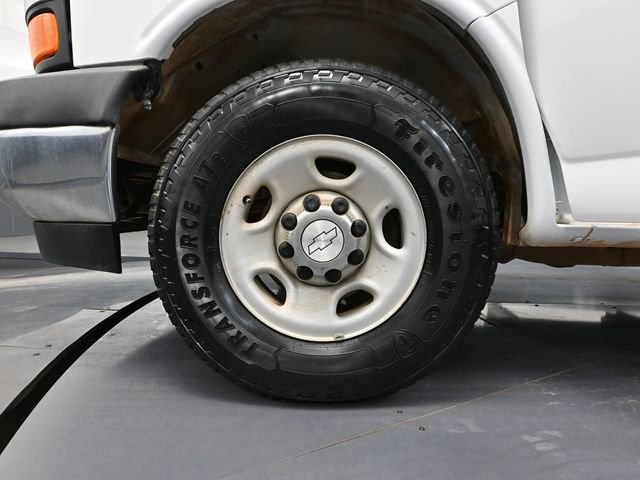 Used 2017 Chevrolet Express 3500 LT w/ LT Preferred Equipment Group image 16