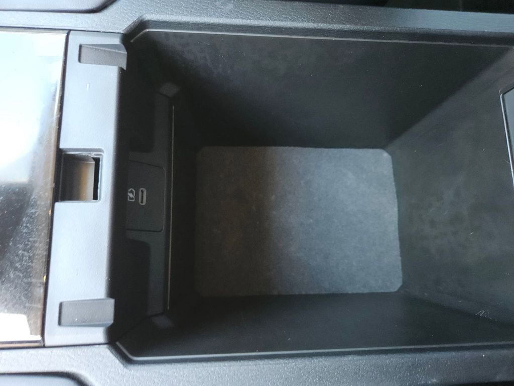 Used 2025 Mitsubishi Outlander SE FWD image 31