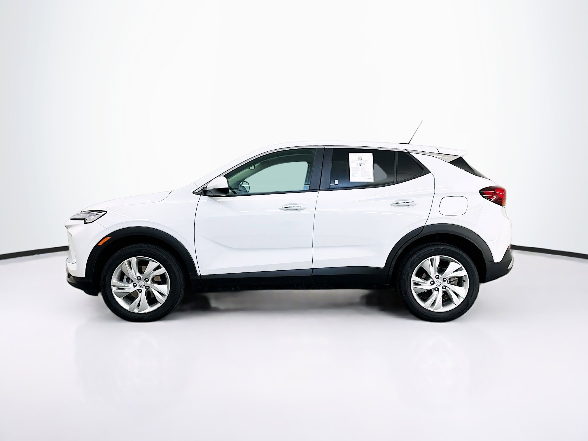 Used 2025 Buick Encore GX Preferred image 4