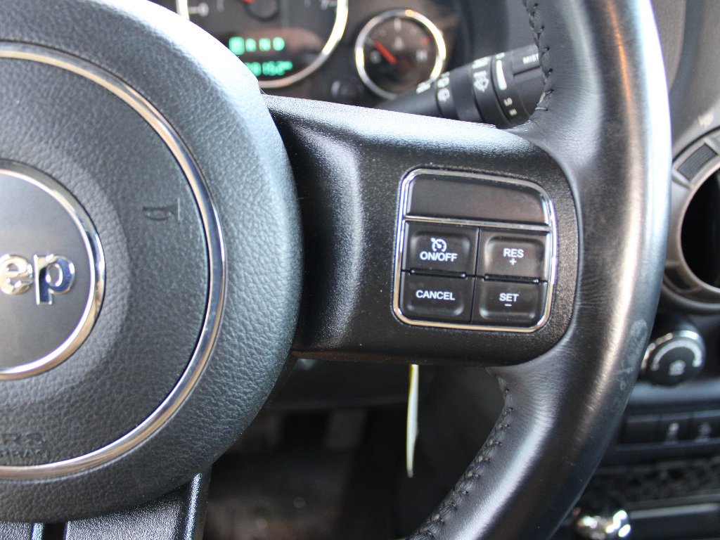 Used 2018 Jeep Wrangler Sport S image 16