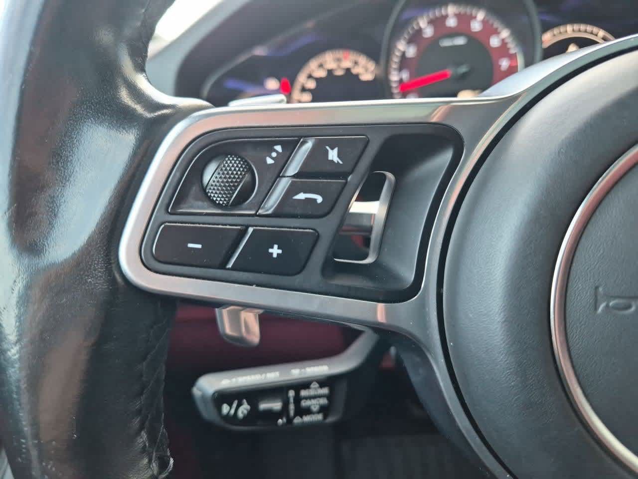 Used 2022 Porsche Cayenne S AWD/4WD image 25