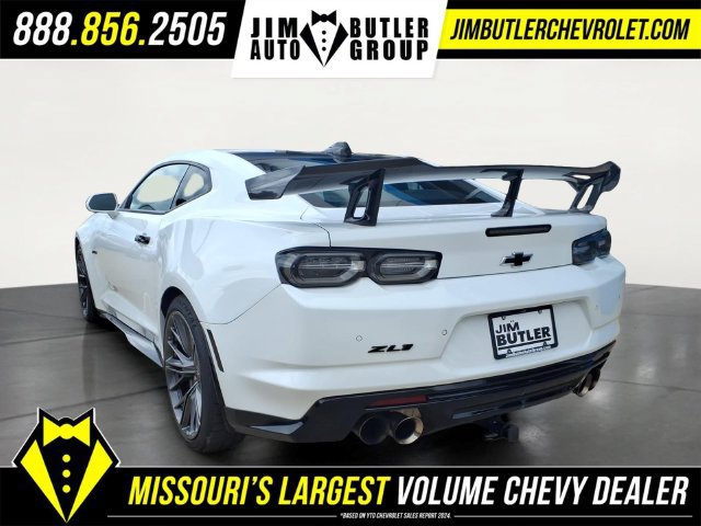 Used 2022 Chevrolet Camaro ZL1 RWD image 2