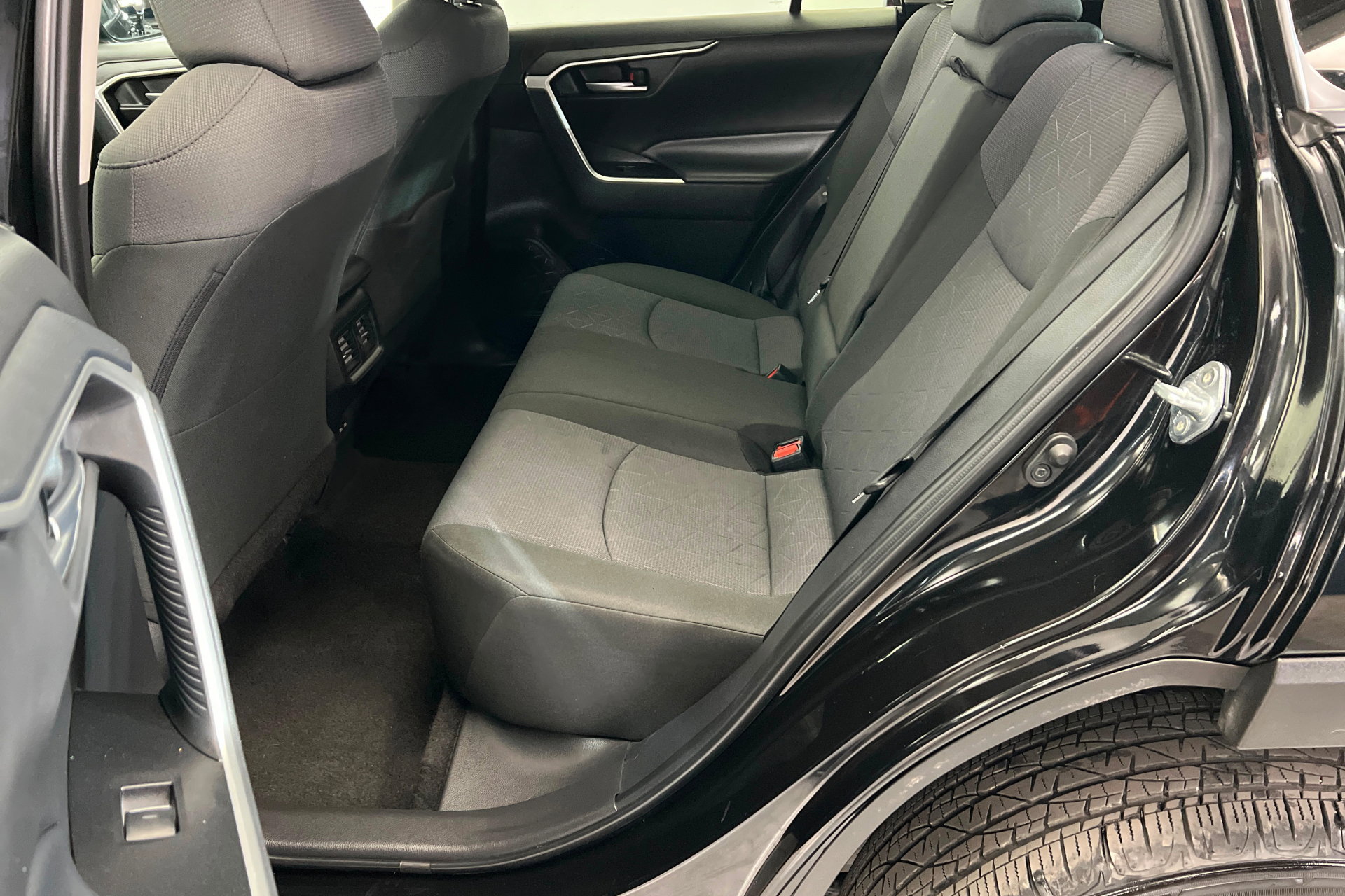 Certified 2025 Toyota RAV4 XLE AWD/4WD image 22