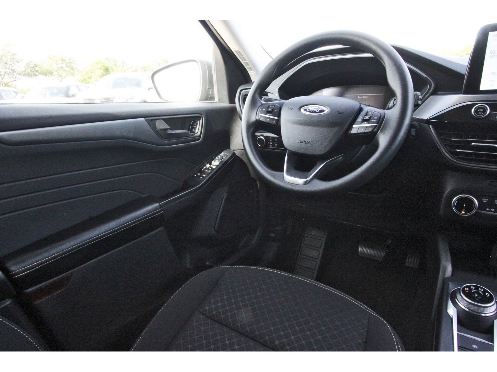 Used 2025 Ford Escape Active FWD image 12