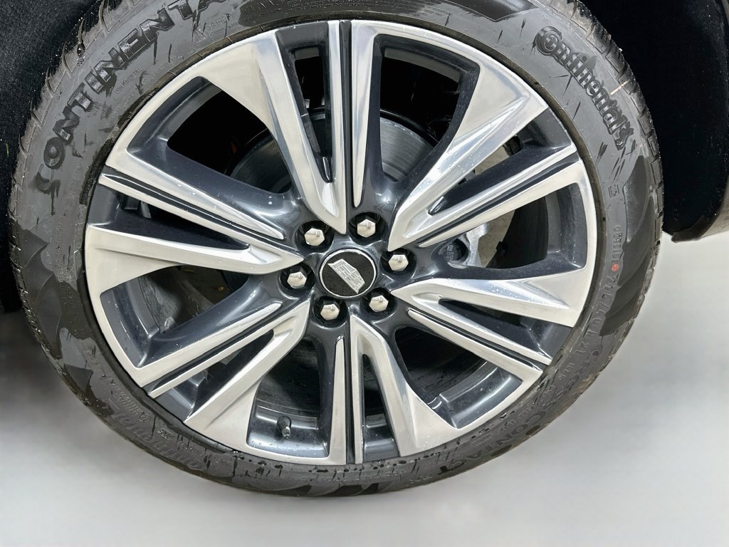 New 2027 Cadillac Optiq Premium Luxury w/ LPO, Floor Liner Package AWD/4WD image 38