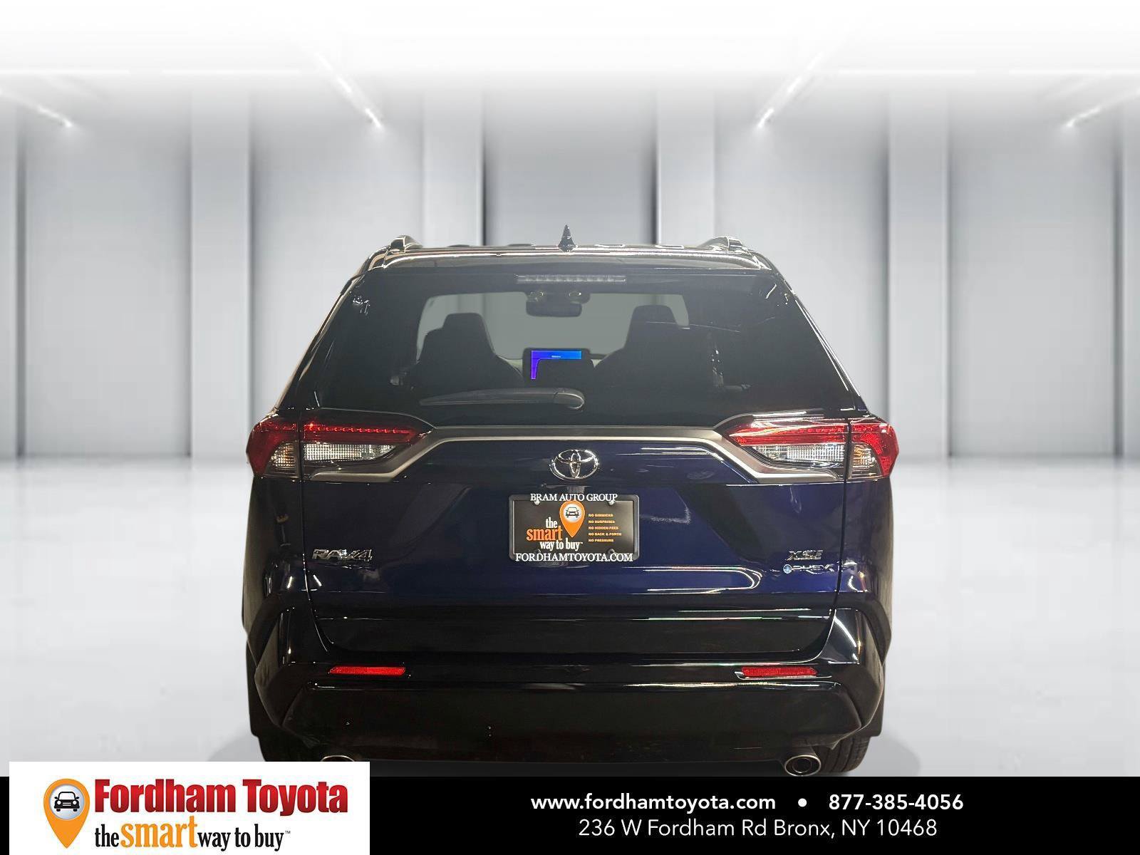 Used 2025 Toyota RAV4 XSE w/ Weather Package AWD/4WD image 6