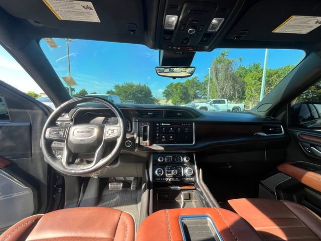 Used 2023 GMC Yukon XL Denali Ultimate image 13