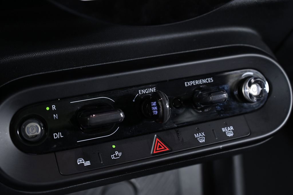 Certified 2025 MINI Cooper 2-Door Hardtop image 17