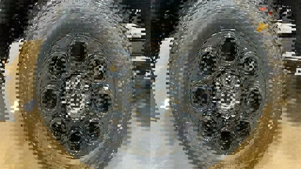 New 2025 Ford F350 Lariat w/ Black Appearance Package image 31