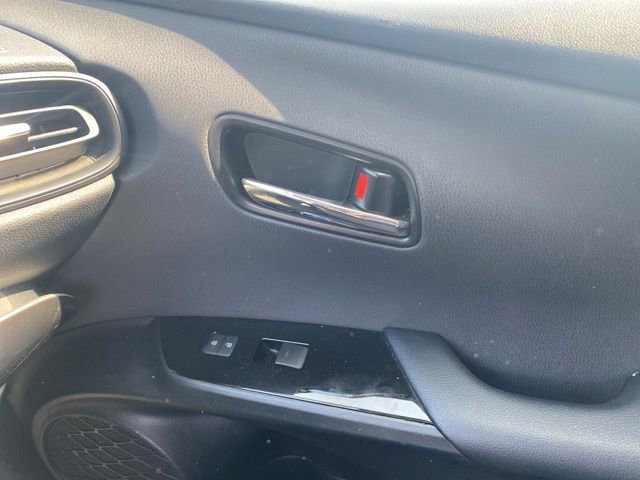Used 2022 Toyota Prius LE image 21